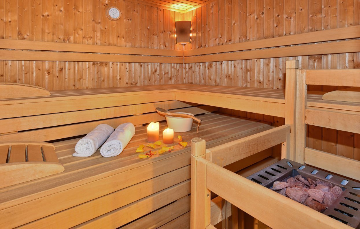 Pensione wellness a casa tasa vi aspettano sauna e idromassaggio Sauna e idromassaggio