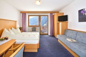 zimmer-in-vals-01